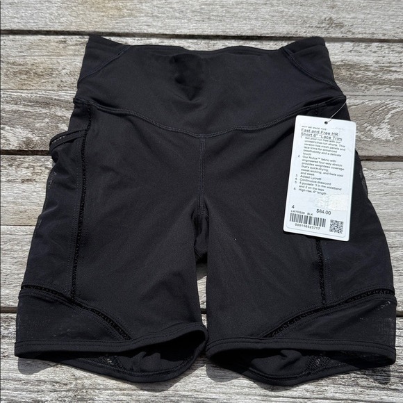 Lululemon Fast and Free High-Rise Lace Trim Short 6